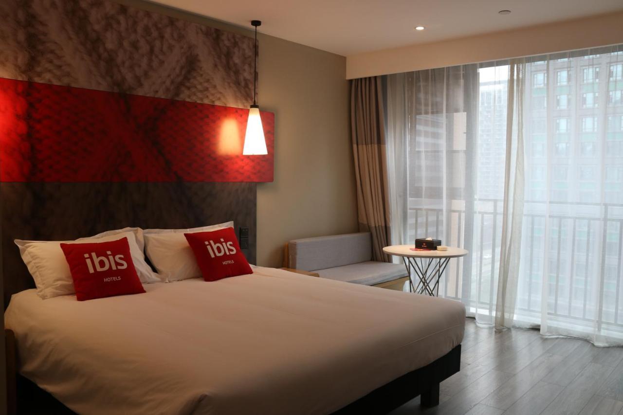 Ibis Chengdu Sm Square Hotel Exterior foto
